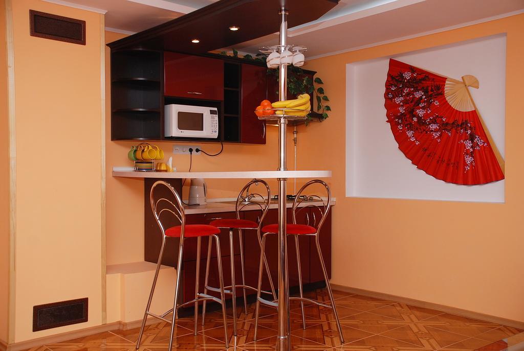 House In Bohatyrska Street Kiev Exterior foto